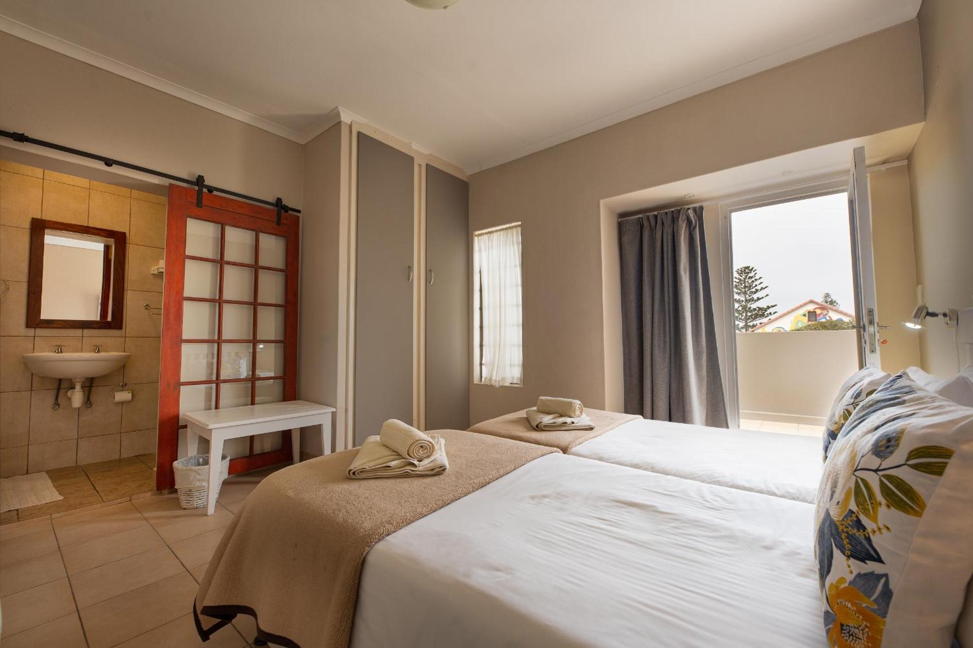 Guesthouse Fischreiher B&B スワコプムント エクステリア 写真