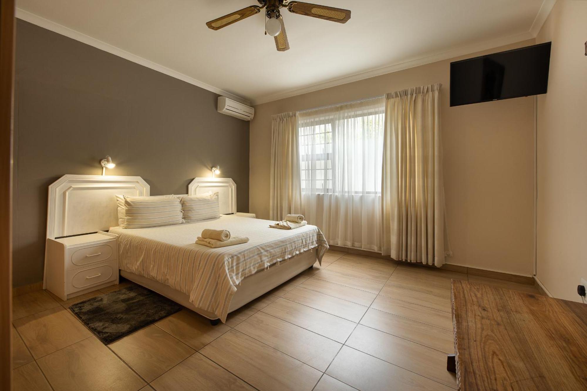 Guesthouse Fischreiher B&B スワコプムント エクステリア 写真