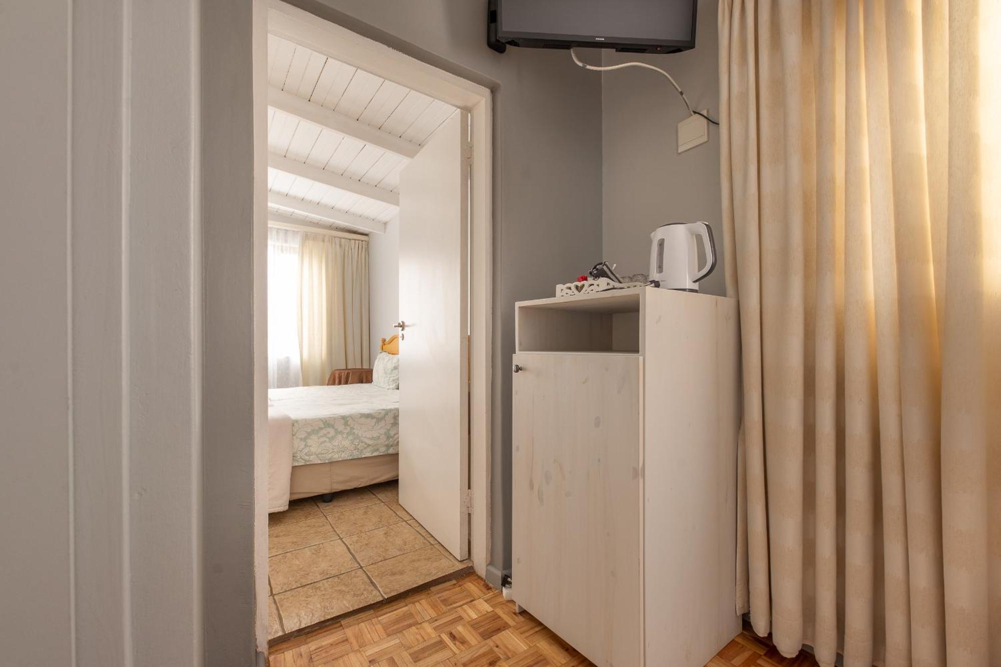 Guesthouse Fischreiher B&B スワコプムント エクステリア 写真