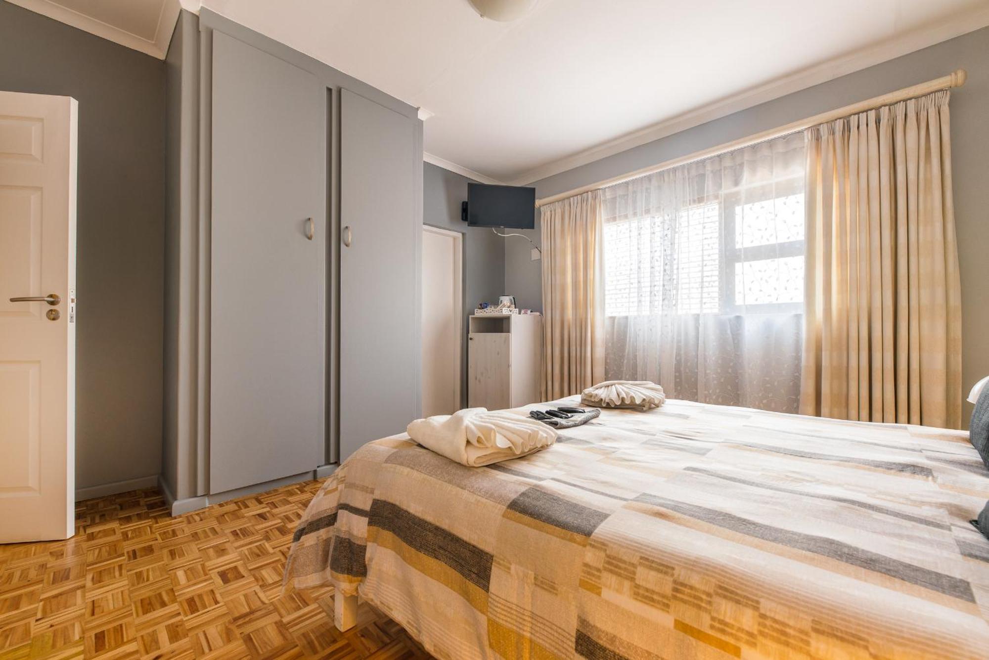 Guesthouse Fischreiher B&B スワコプムント エクステリア 写真
